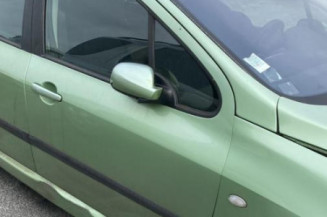 Serrure avant droit PEUGEOT 307