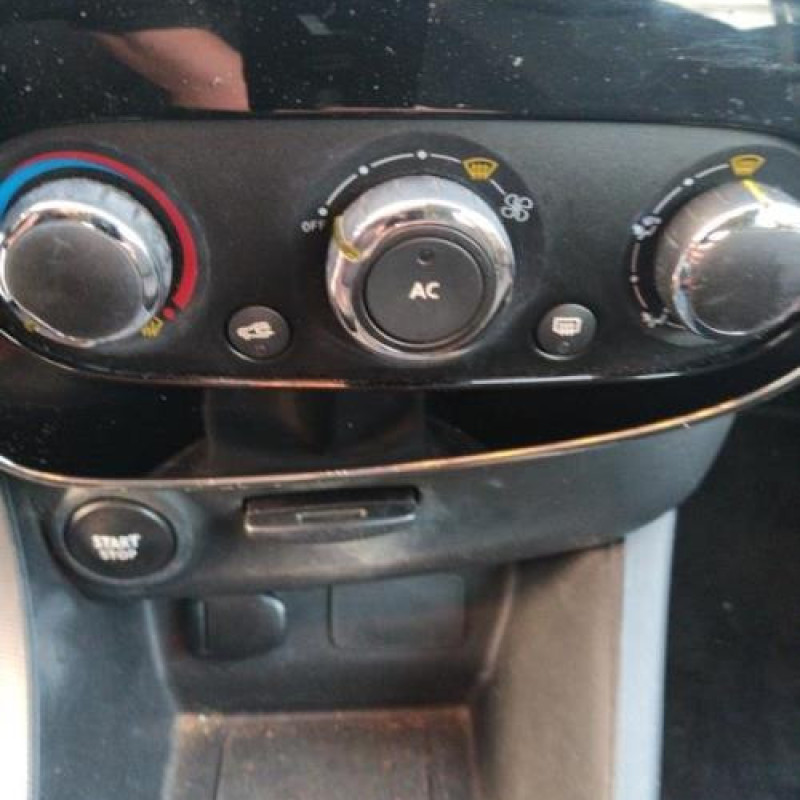 Moteur essuie glace arriere RENAULT CLIO 4 Photo n°13