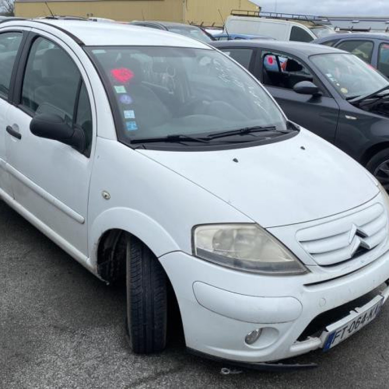 Pare choc arriere CITROEN C3 1 Photo n°8