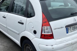 Pare choc arriere CITROEN C3 1