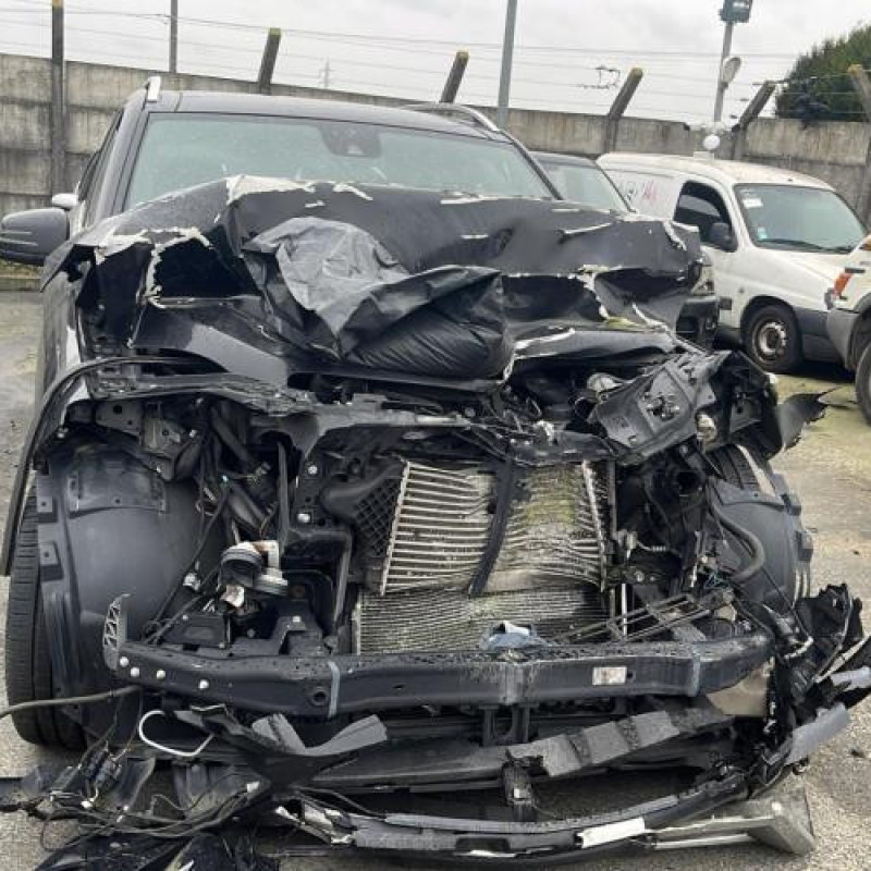 Feu arriere stop central MERCEDES CLASSE M 166 Photo n°4