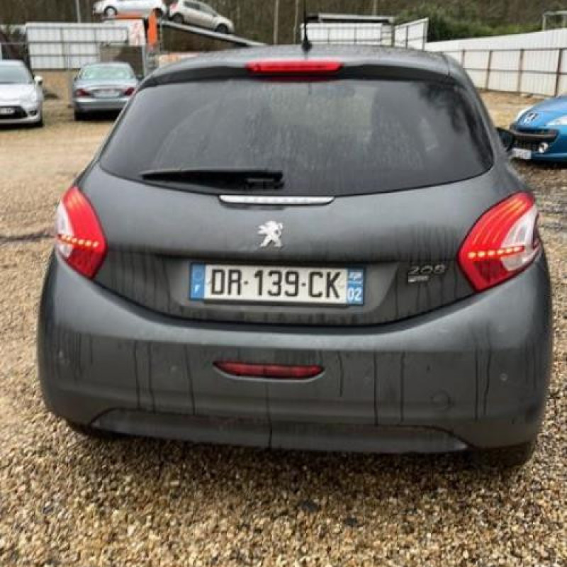 Poignee porte avant droit PEUGEOT 208 1 Photo n°8