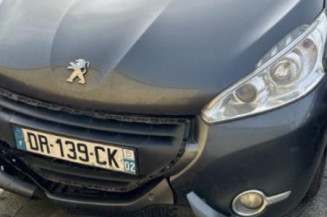 Serrure arriere droit PEUGEOT 208 1