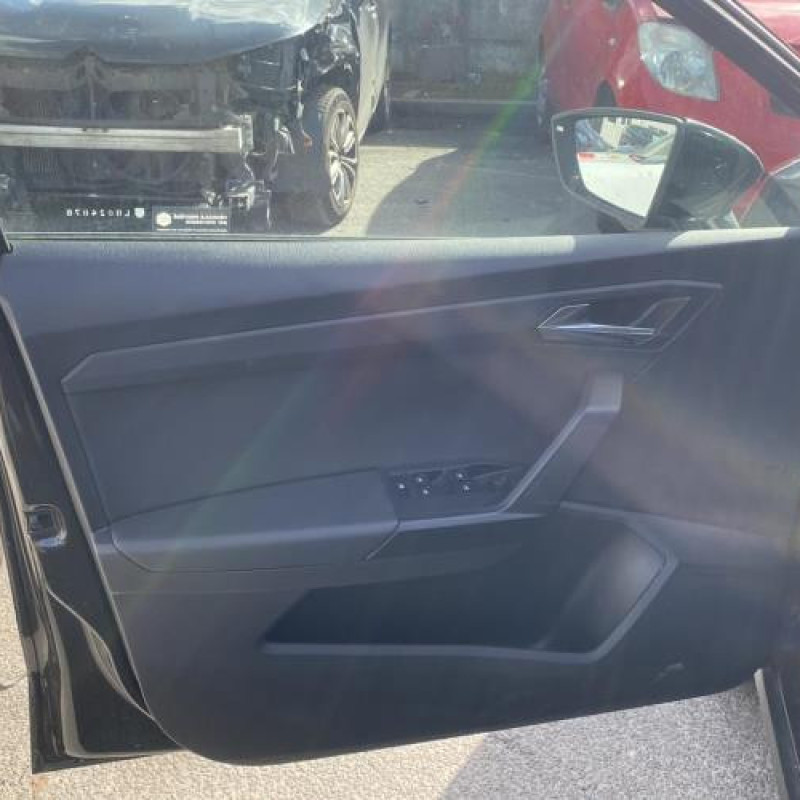 Porte avant droit SEAT ARONA Photo n°19