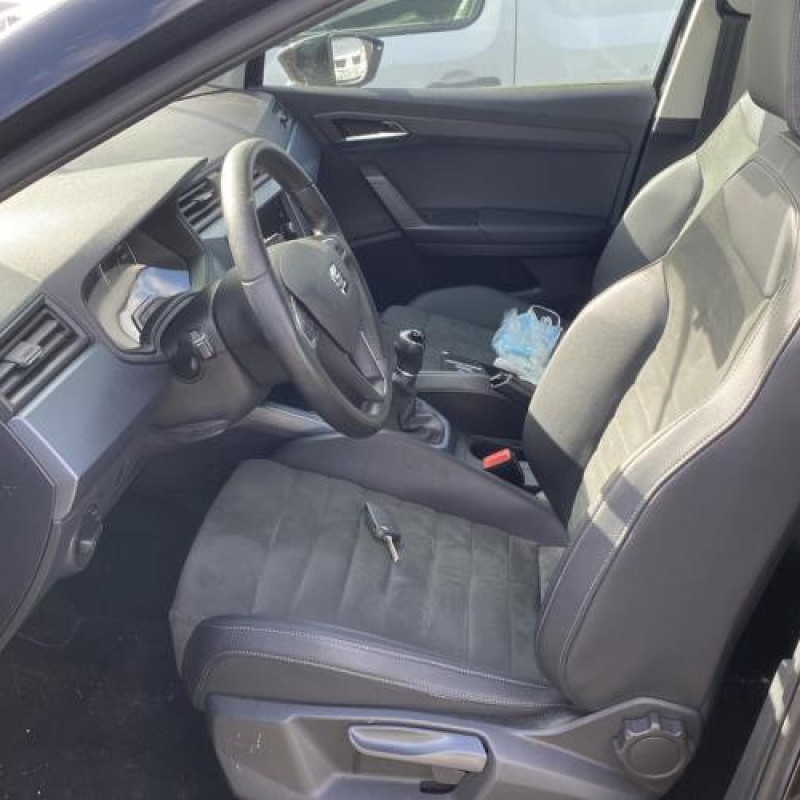 Porte avant droit SEAT ARONA Photo n°20