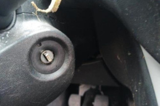 Moteur essuie glace arriere PEUGEOT 208 1