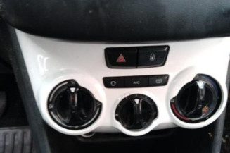 Moteur essuie glace arriere PEUGEOT 208 1