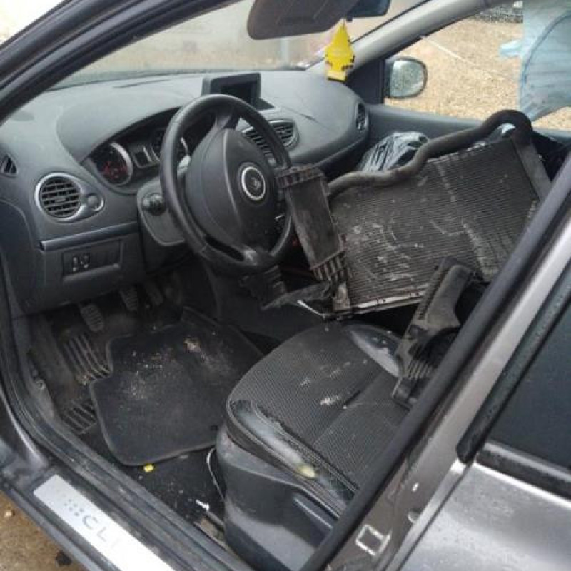 Fermeture de capot RENAULT CLIO 3 Photo n°8