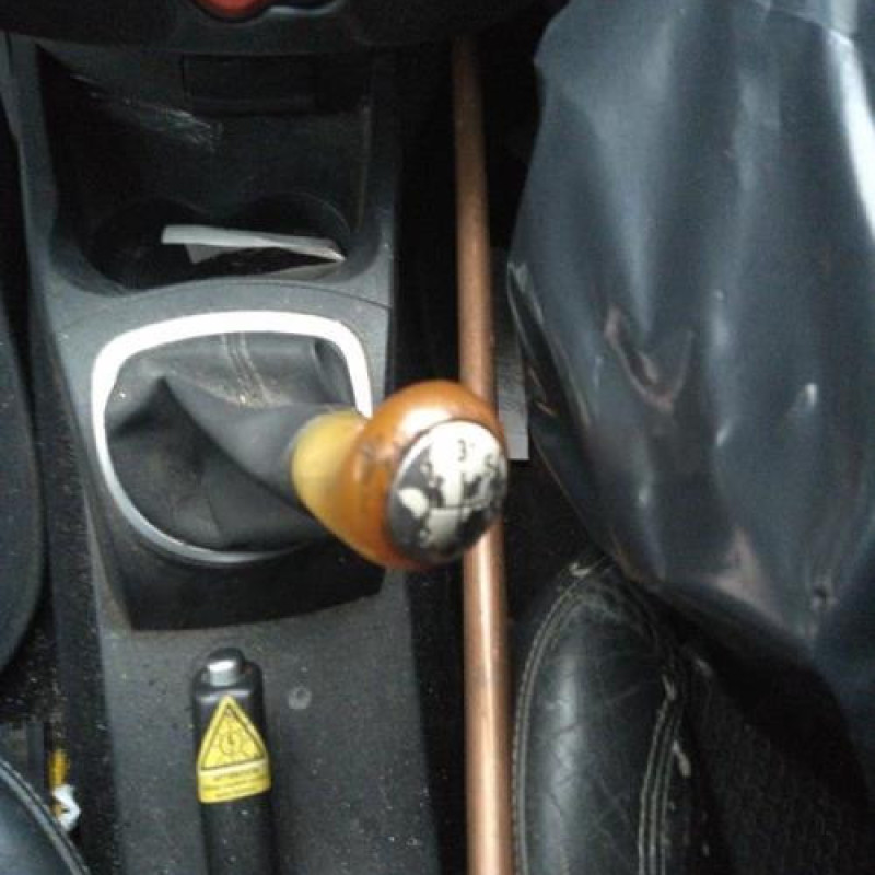 Vase de lave glace RENAULT CLIO 3 Photo n°11