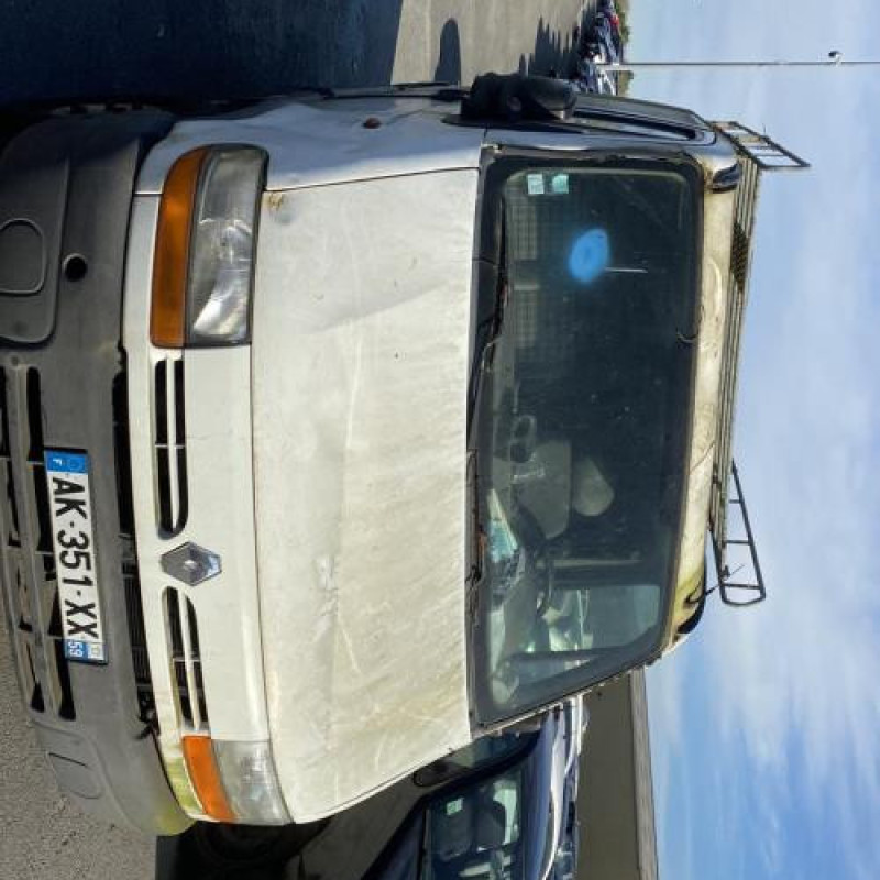 Calandre RENAULT MASTER 2 Photo n°8