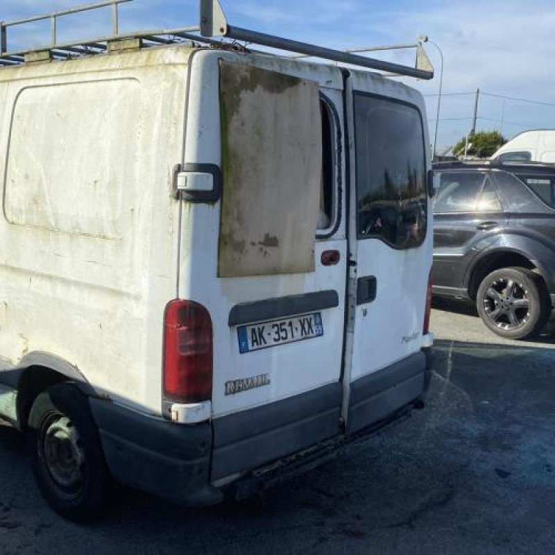 Calandre RENAULT MASTER 2 Photo n°13