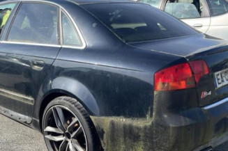 Aile avant droit AUDI A4 2