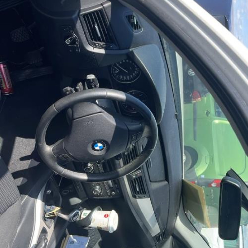 Pretensionneur de ceinture avant droit BMW X1 E84 Photo n°10