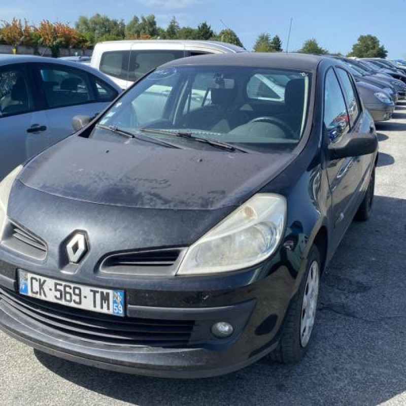 Feu arriere principal droit (feux) RENAULT CLIO 3 Photo n°6