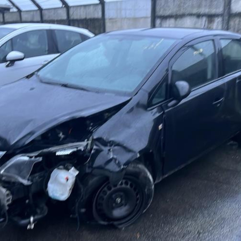 Feu arriere principal gauche (feux) OPEL CORSA D Photo n°4