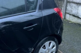 Poignee porte arriere gauche OPEL CORSA D