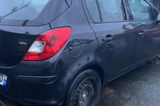 Pare boue arriere gauche OPEL CORSA D