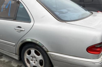 Feu arriere principal gauche (feux) MERCEDES CLASSE E 210