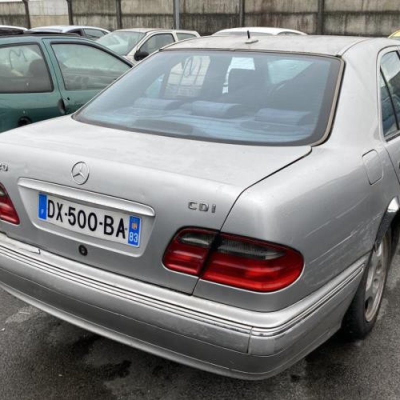 Retroviseur droit MERCEDES CLASSE E 210 Photo n°14