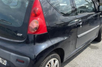 Lunette arriere PEUGEOT 107