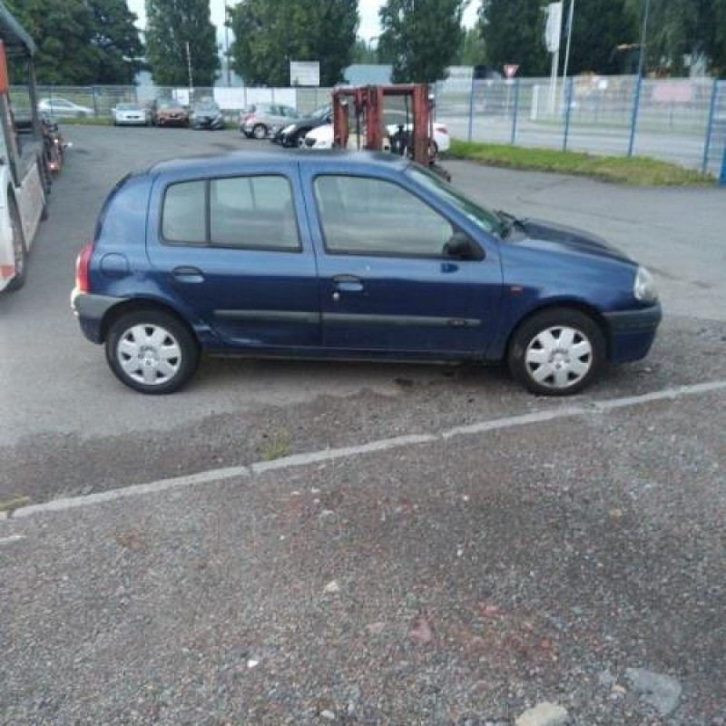 Plage arriere RENAULT CLIO 2 Photo n°10