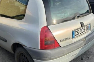 Pare choc avant RENAULT CLIO 2