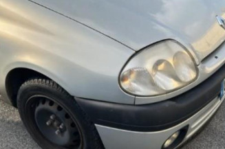 Verin de coffre RENAULT CLIO 2