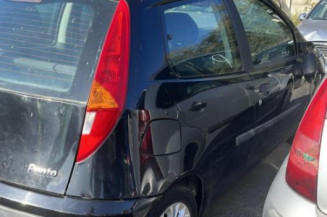 Aile avant droit FIAT PUNTO 2