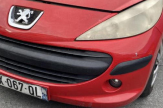 Fermeture de capot PEUGEOT 207