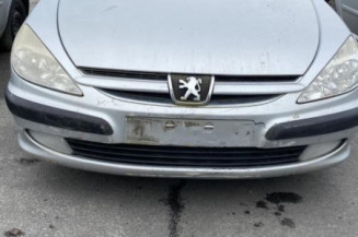 Pare choc avant PEUGEOT 607