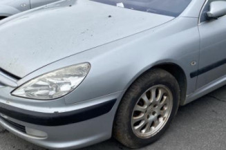 Pare choc avant PEUGEOT 607