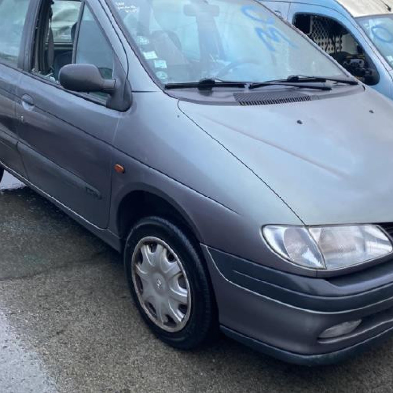 Serrure avant gauche RENAULT SCENIC 1 Photo n°8