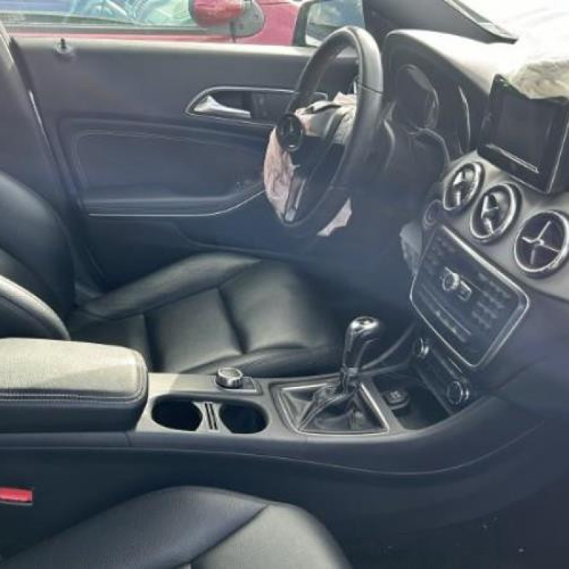 Poignee interieur arriere droit MERCEDES CLASSE CLA 117 Photo n°15