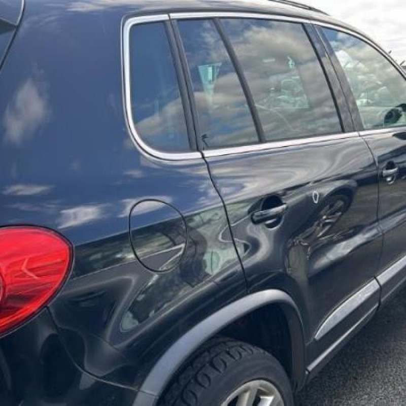 Feu arriere secondaire droit (feux) VOLKSWAGEN TIGUAN 1 Photo n°8