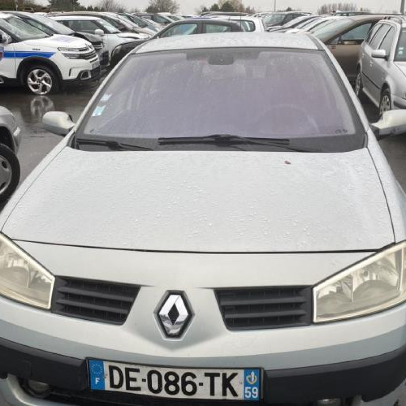 Pare boue arriere gauche RENAULT MEGANE 2 Photo n°6