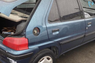 Pare choc avant PEUGEOT 106