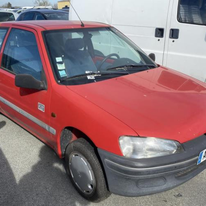 Aile avant droit PEUGEOT 106 Photo n°7