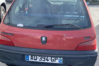 Plage arriere PEUGEOT 106