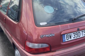 Poignee porte avant droit CITROEN SAXO