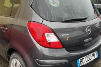 Poignee porte arriere gauche OPEL CORSA D