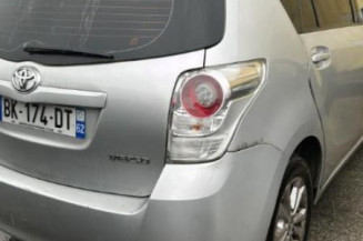 Bouton de warning TOYOTA VERSO