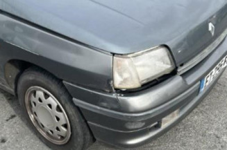 Poignee porte avant gauche RENAULT CLIO 1