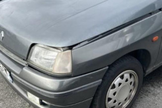 Poignee porte avant gauche RENAULT CLIO 1