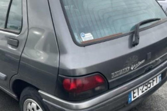 Poignee porte avant gauche RENAULT CLIO 1