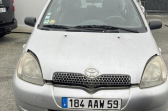 Serrure avant droit TOYOTA YARIS 1