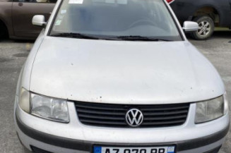 Feu arriere principal gauche (feux) VOLKSWAGEN PASSAT 4