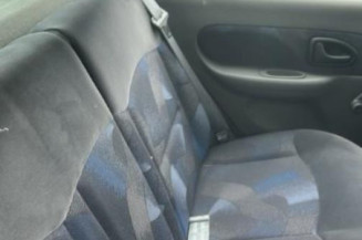 Poignee interieur arriere gauche RENAULT CLIO 2