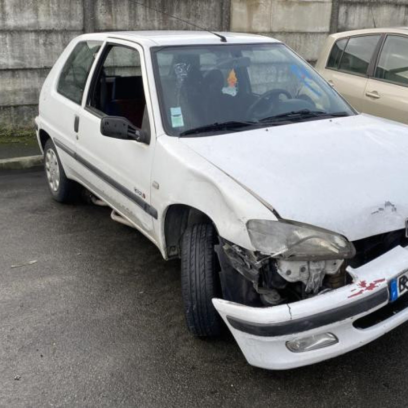 Serrure avant droit PEUGEOT 106 Photo n°5