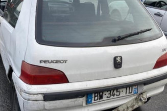 Serrure avant droit PEUGEOT 106