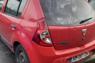 Pare choc avant DACIA SANDERO 1